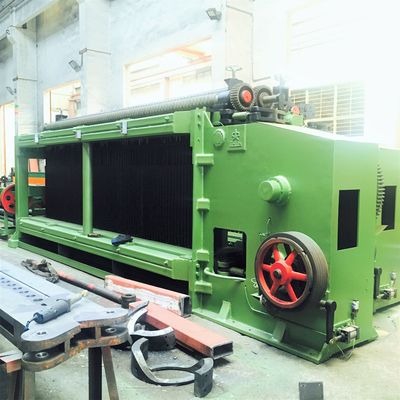comprar máquina 4300m m hexagonal de la tela metálica de 1.6m m para la protección de inundación fabricación en línea