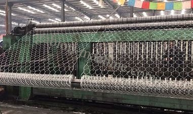 comprar Cruz galvanizada sumergida caliente de la máquina 80x100 Mesh With 3 de la caja de Gabion fabricación en línea