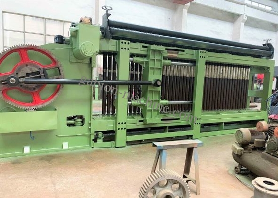 comprar La máquina del control 4300m m Gabion del PLC galvanizó la cesta de 80*100m m Gabion para la retención del suelo fabricación en línea